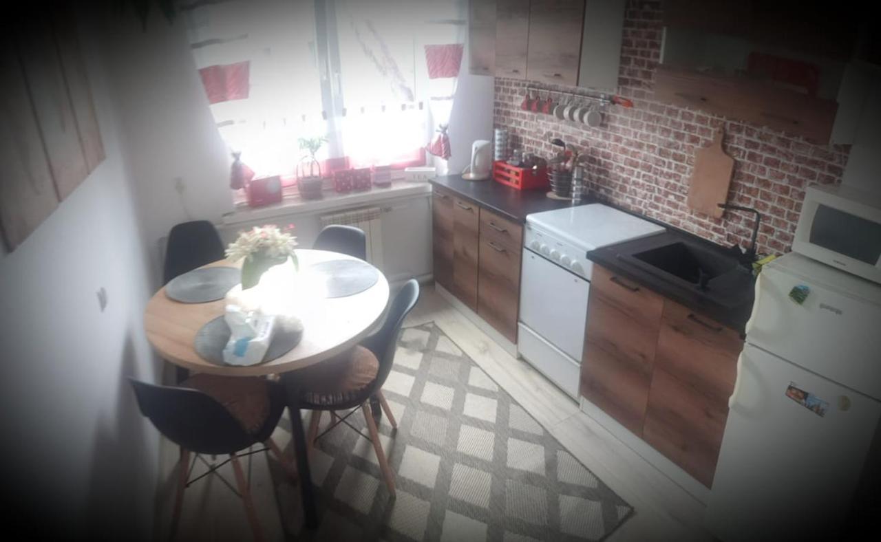 Apartament Wrzos Bieszczady Comuna de Czarna Exterior foto
